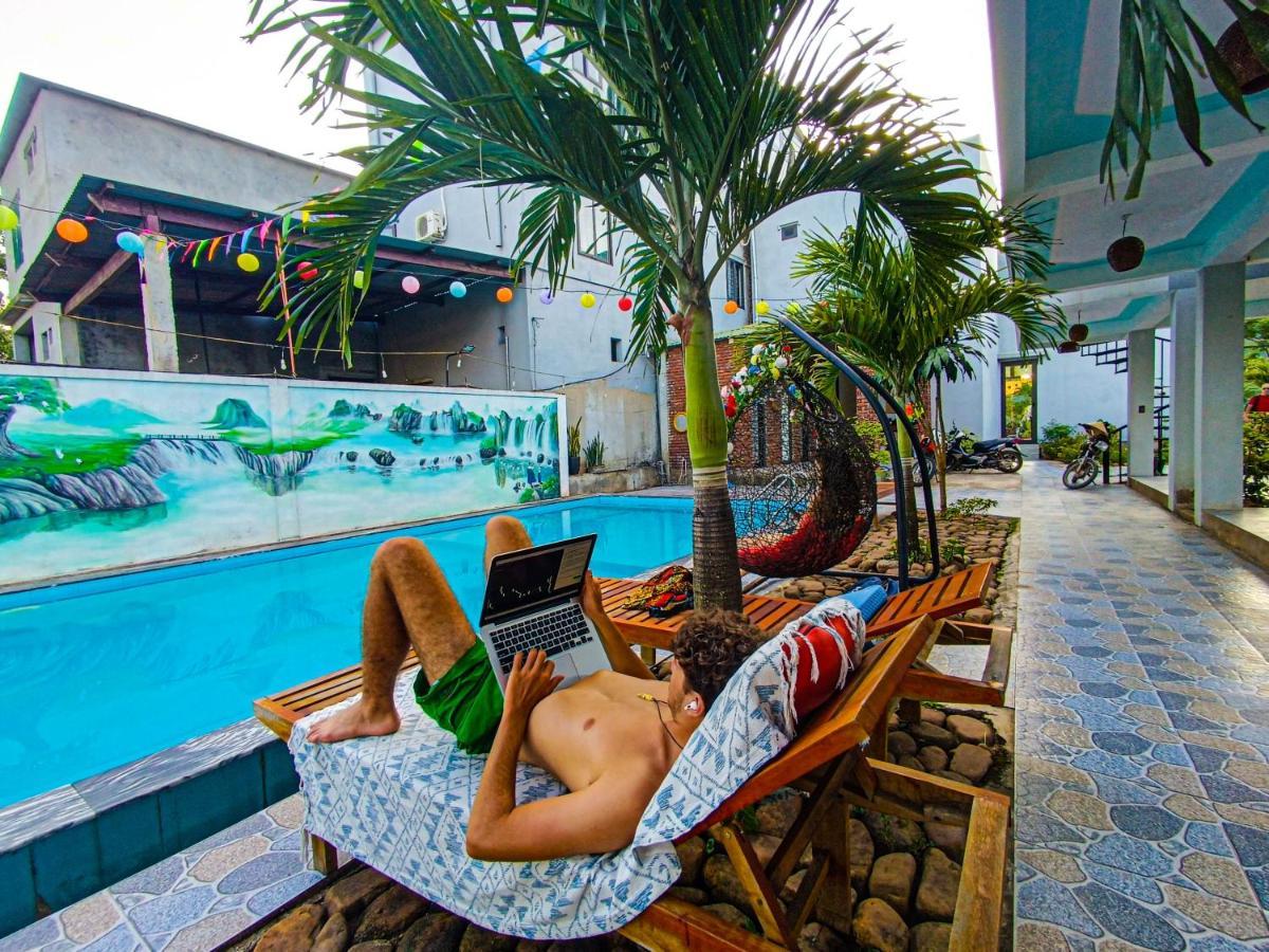 Yolo Pool Bar Villas & Garden Restaurant Phong Nha Exterior foto