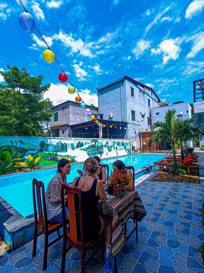 Yolo Pool Bar Villas & Garden Restaurant Phong Nha Exterior foto